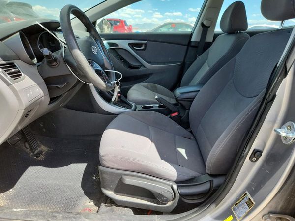2015 HYUNDAI ELANTRA GLS(Middle)