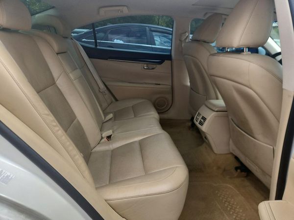 2015 LEXUS ES