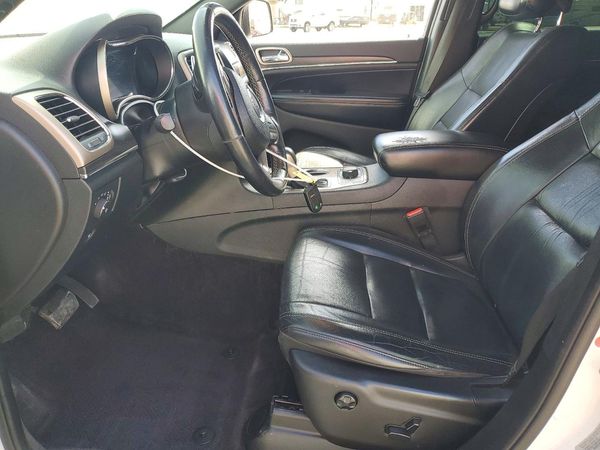 2016 JEEP GRAND CHEROKEE Limited — DENT