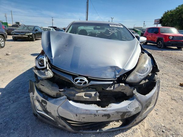 2014 HYUNDAI ELANTRA
