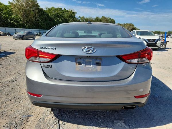 2014 HYUNDAI ELANTRA