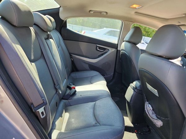 2014 HYUNDAI ELANTRA