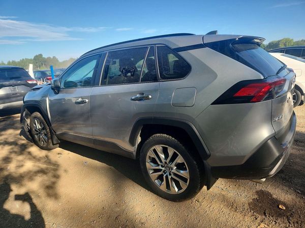 2020 TOYOTA RAV4 Limited HV