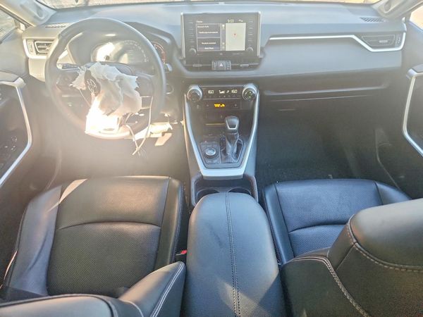2020 TOYOTA RAV4 Limited HV