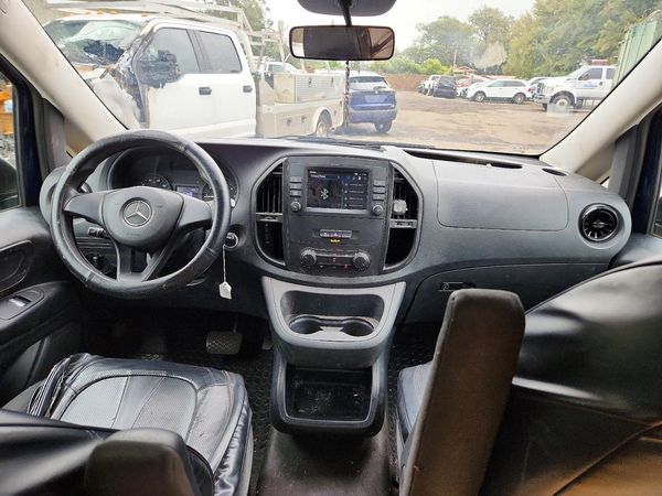 2021 MERCEDES-BENZ METRIS