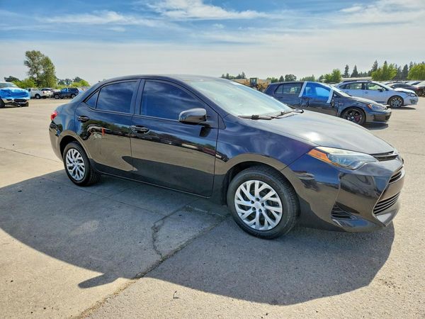 2018 TOYOTA COROLLA