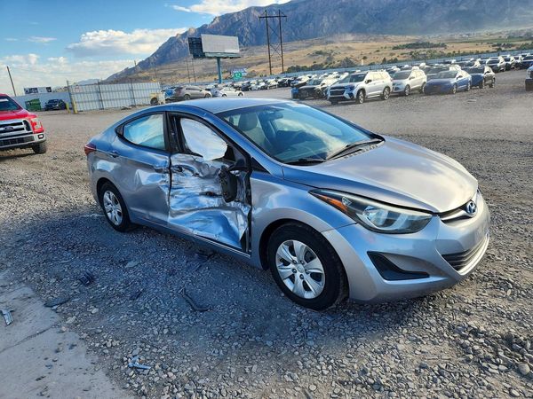 2016 HYUNDAI ELANTRA
