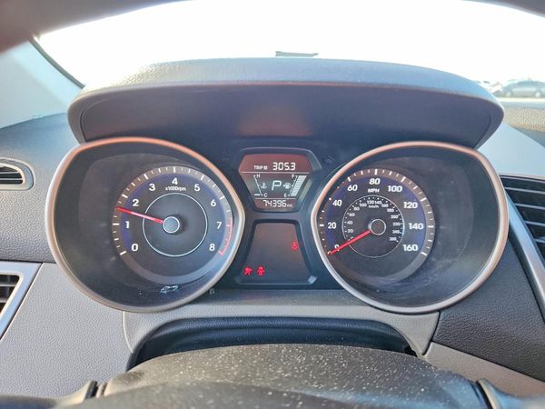 2016 HYUNDAI ELANTRA