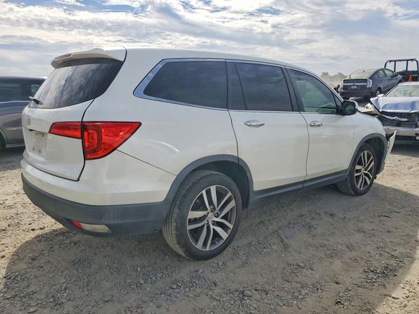 2017 HONDA PILOT LX
