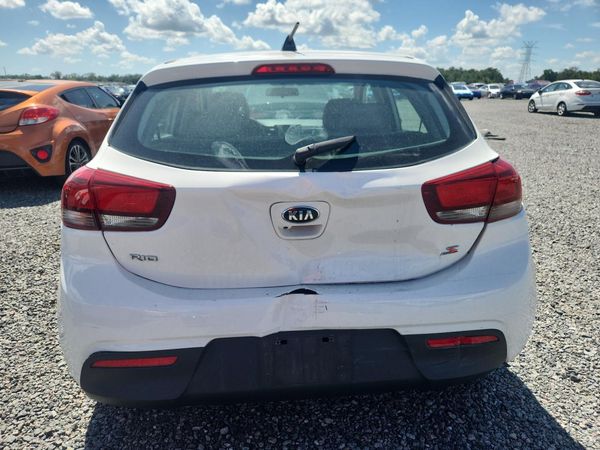 2018 KIA RIO 5-DOOR LX, S
