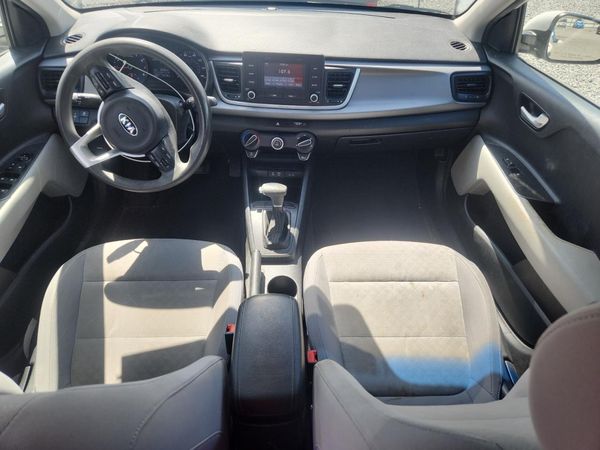 2018 KIA RIO 5-DOOR LX, S
