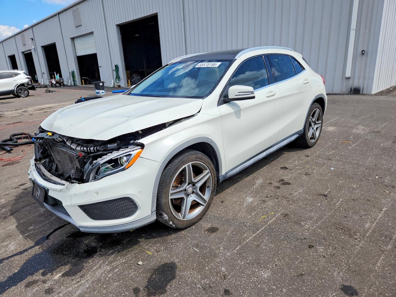 2015 MERCEDES-BENZ GLA