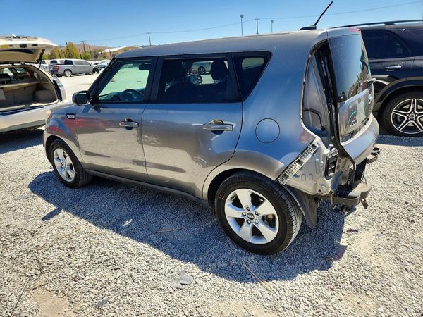 2018 KIA SOUL Base