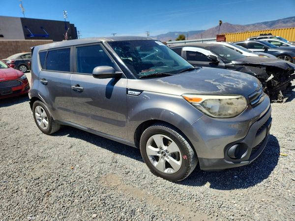 2018 KIA SOUL Base
