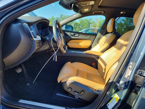 2018 VOLVO XC60