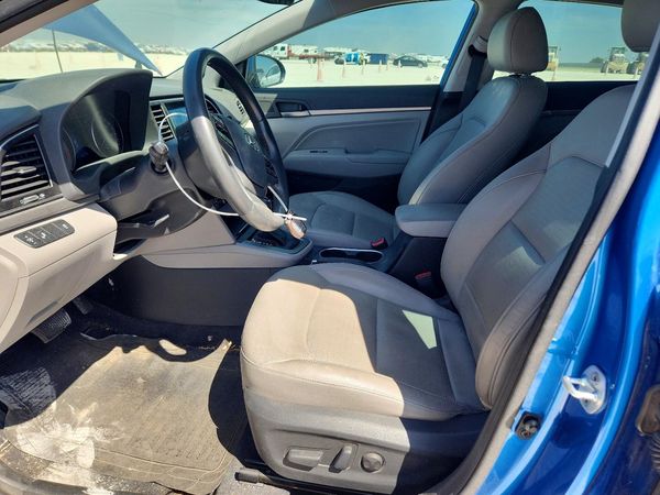 2017 HYUNDAI ELANTRA