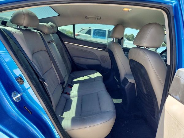 2017 HYUNDAI ELANTRA