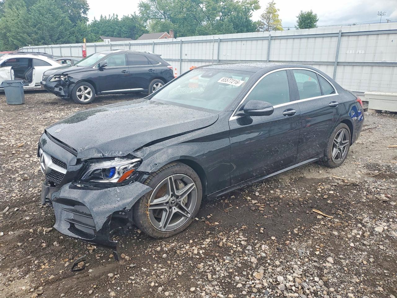 2019 MERCEDES-BENZ C-CLASS C300-4M — Front 3/4