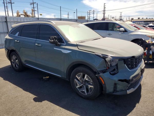 2025 KIA SORENTO