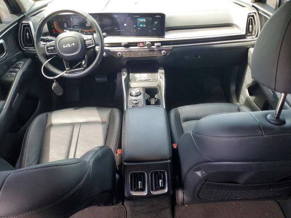 2025 KIA SORENTO