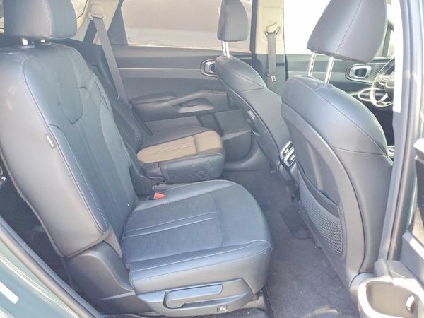 2025 KIA SORENTO