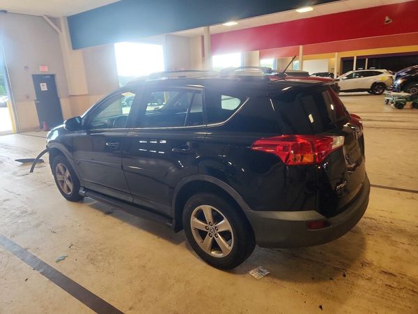 2015 TOYOTA RAV4