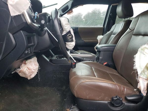 2016 TOYOTA TACOMA Limited