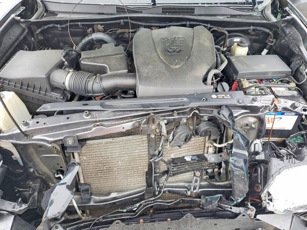 2016 TOYOTA TACOMA Limited