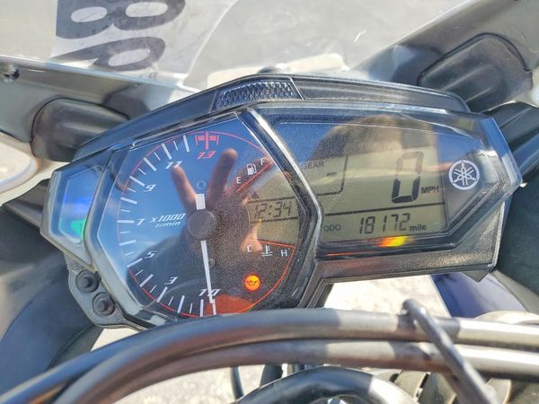 2016 YAMAHA YZFR3