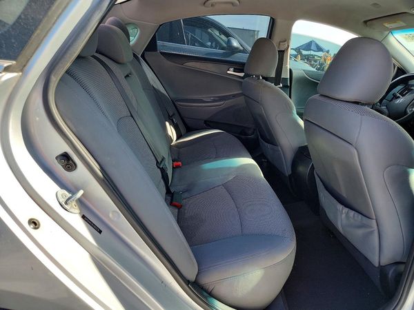 2014 HYUNDAI SONATA GLS/ GLS Popular
