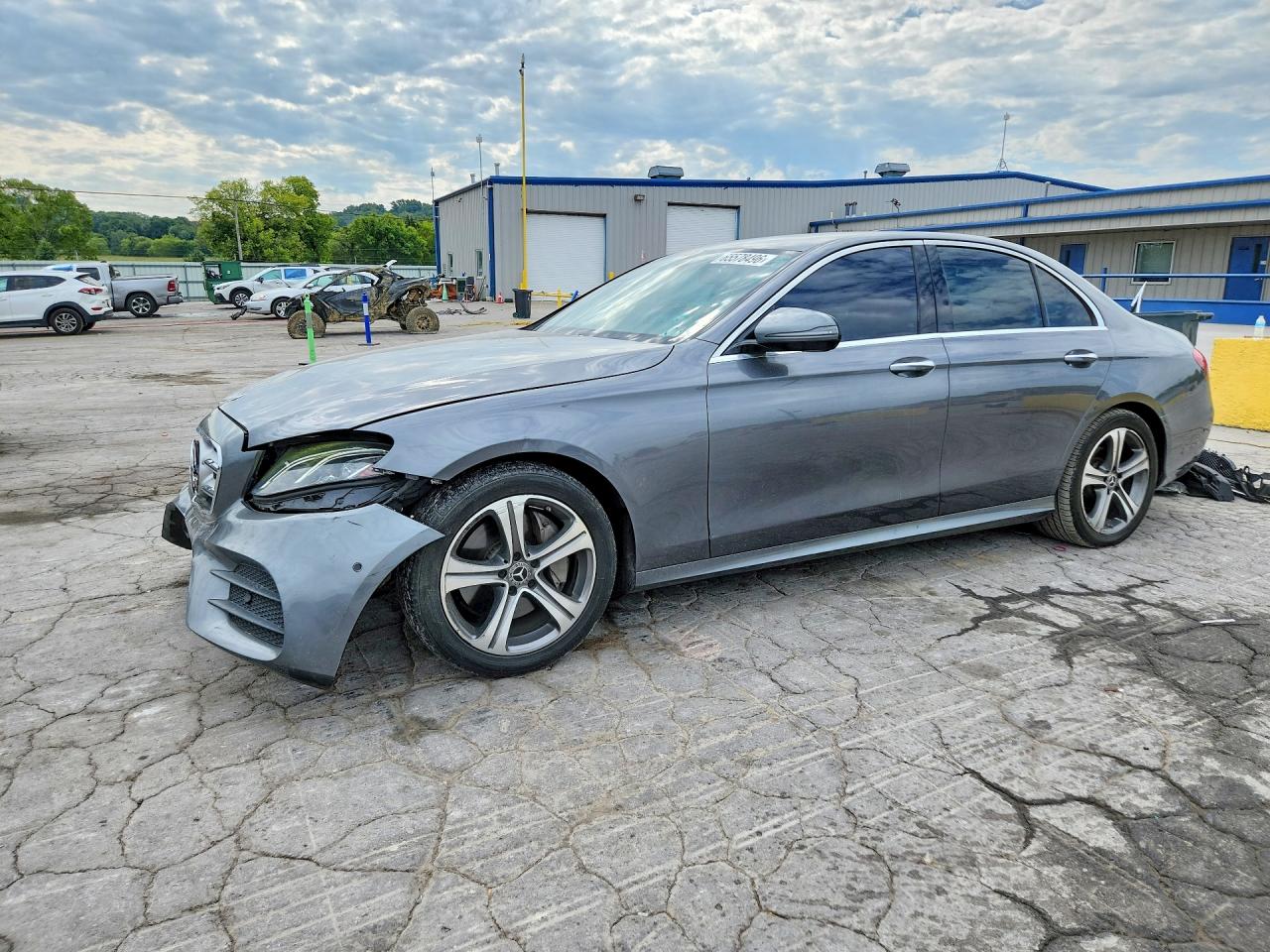 2017 MERCEDES-BENZ E