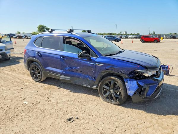 2022 VOLKSWAGEN TAOS SE