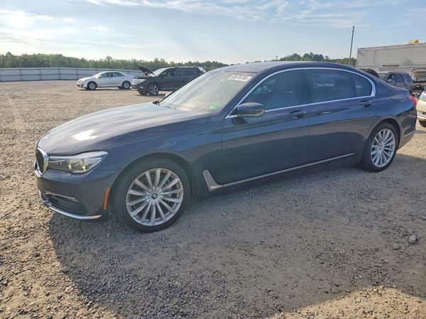 2016 BMW 740