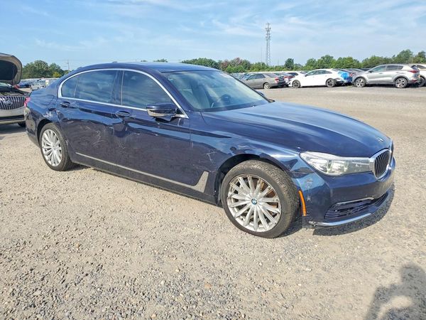 2016 BMW 740