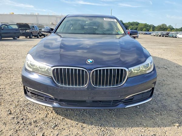 2016 BMW 740