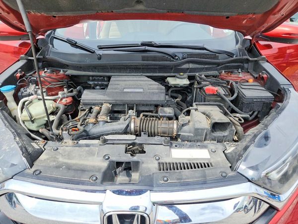 2017 HONDA CRV EX — Engine bay