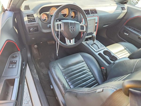 2013 DODGE CHALLENGER Base