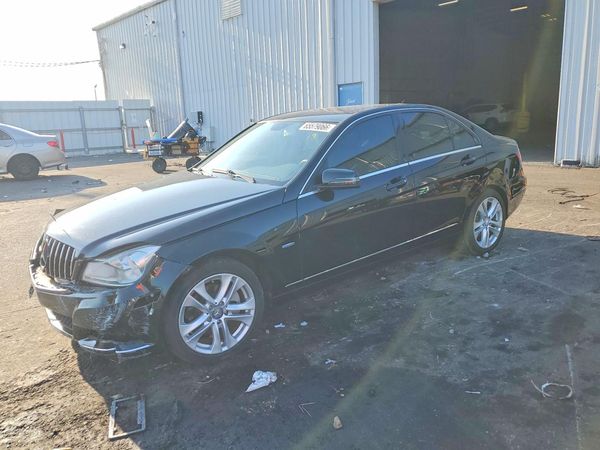 2012 MERCEDES-BENZ C C250