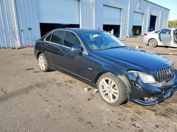 2012 MERCEDES-BENZ C C250