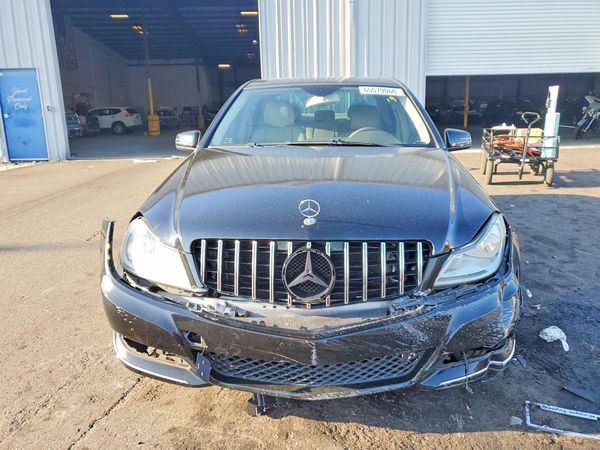 2012 MERCEDES-BENZ C C250