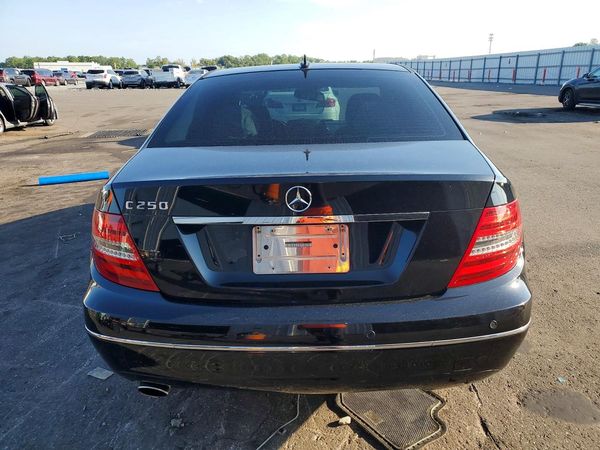 2012 MERCEDES-BENZ C C250