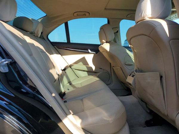 2012 MERCEDES-BENZ C C250