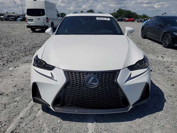 2019 LEXUS IS 300