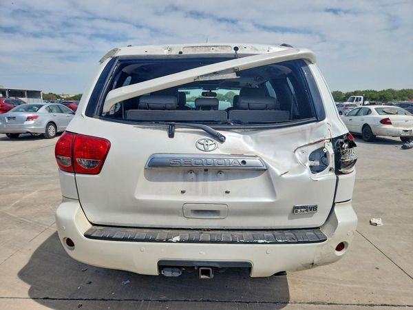 2016 TOYOTA SEQUOIA Platinum Grade
