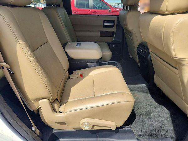 2016 TOYOTA SEQUOIA Platinum Grade