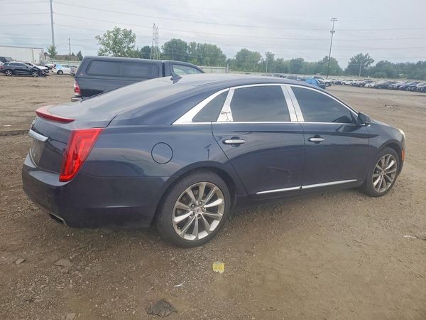 2013 CADILLAC XTS Luxury