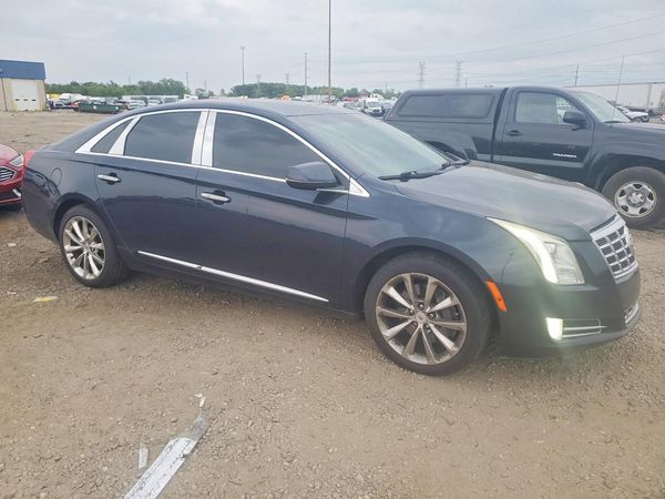 2013 CADILLAC XTS Luxury