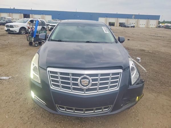 2013 CADILLAC XTS Luxury