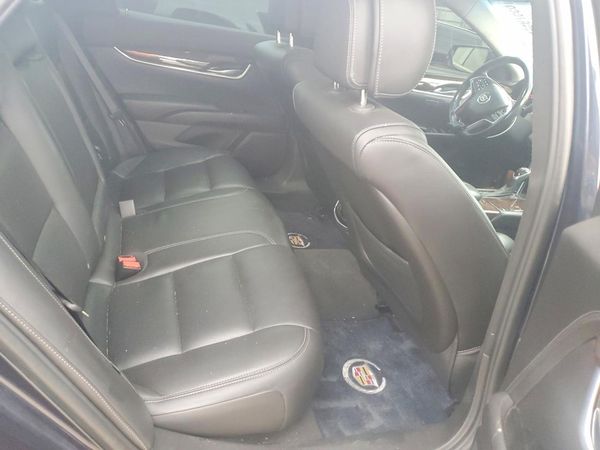 2013 CADILLAC XTS Luxury