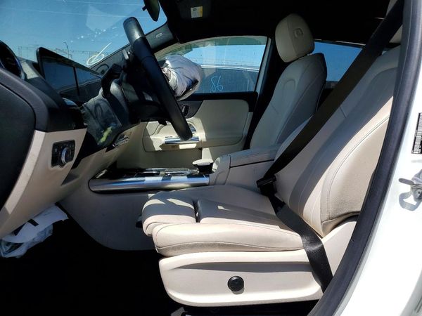 2021 MERCEDES-BENZ GLA-CLASS GLA250 — DENT